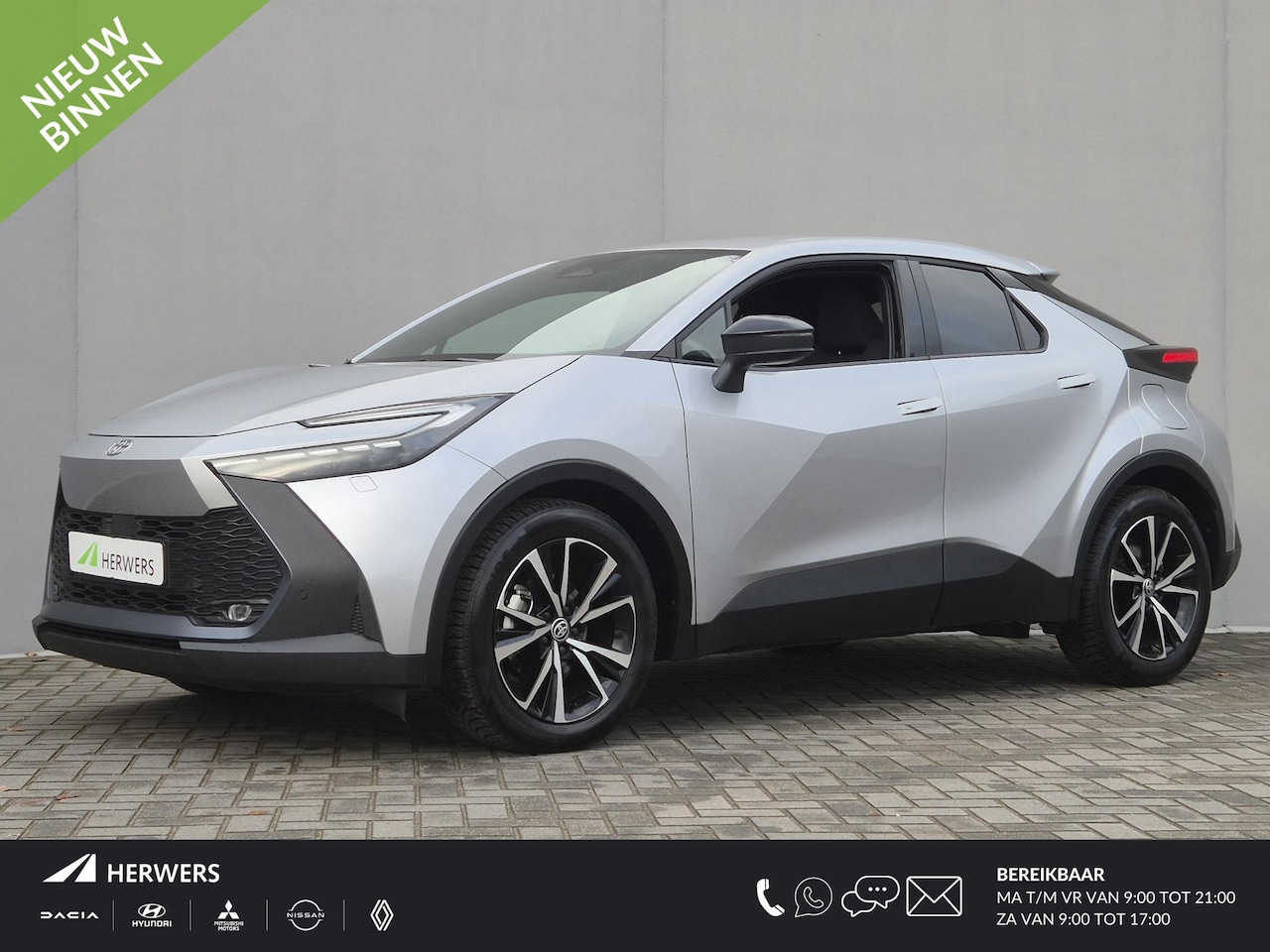 Toyota C-HR - 1.8 Hybrid 140 Dynamic Automaat / Nieuw Model / Allseason banden / Stuur-, Stoel en Voorru - AutoWereld.nl