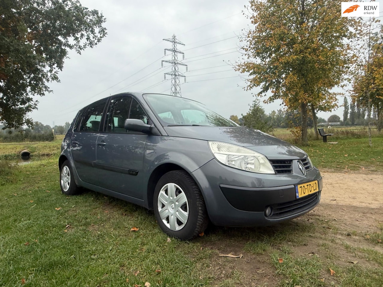 Renault Scénic - 1.6-16V Dynamique Comfort 1.6-16V Dynamique Comfort - AutoWereld.nl