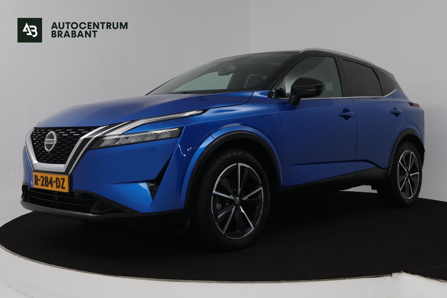 Nissan Qashqai - 1.3 MHEV Xtronic Tekna Plus (PANORAMADAK, TREKHAAK, DIGITALE COCKPIT, CAMERA, STOELVERWARM - AutoWereld.nl