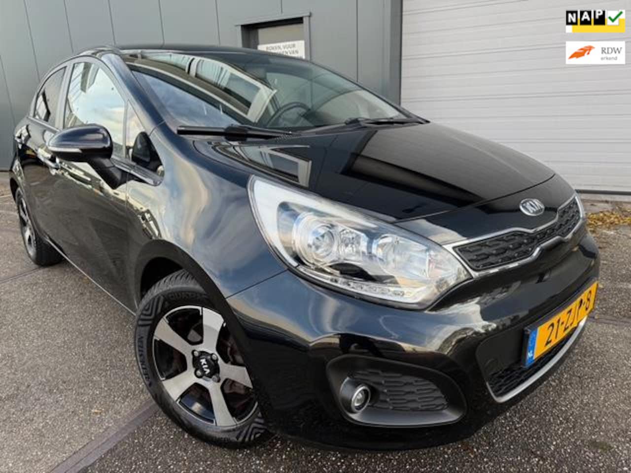 Kia Rio - 1.2 CVVT Design Edition | NAP | APK | BLUETOOTH | - AutoWereld.nl