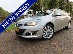 Opel Astra Sports Tourer - 1.4 Turbo Cosmo Cruise Stoelverwarming Stuurverwarming Ecc Navi Bleutooth Trekhaak Pdc Lm