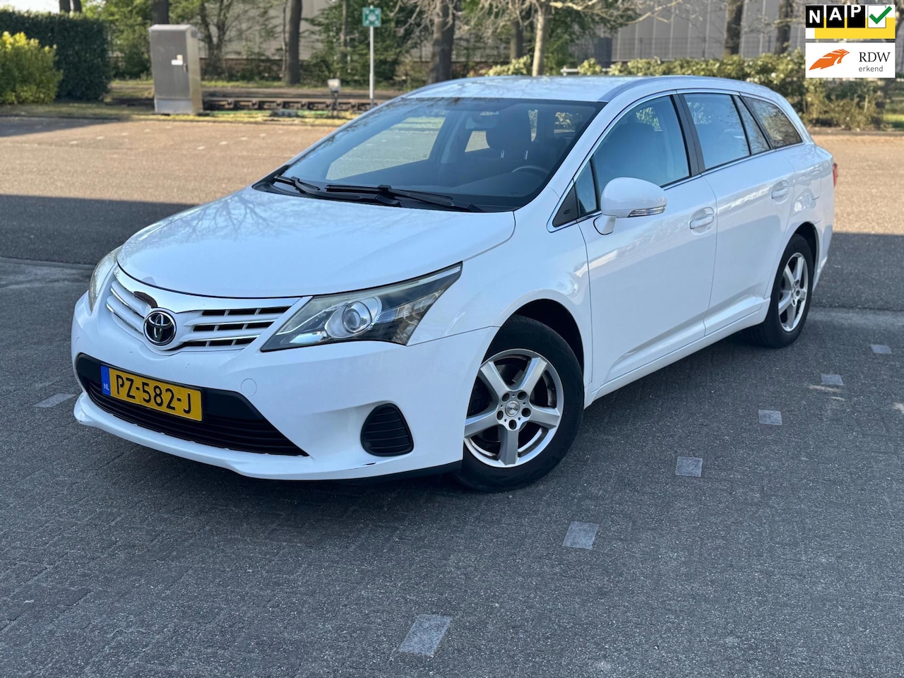 Toyota Avensis Wagon - 1.6 VVTi Comfort/HANDREM DEFECT - AutoWereld.nl