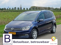 Volkswagen Touran - 1.5 TSI Highline 7-Pers. /Clima/Navi/Cruise/Massage stoel/