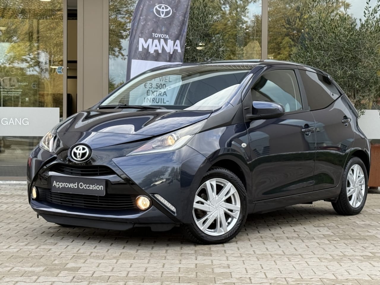 Toyota Aygo - 1.0 VVT-i x-sport | Camera | Navi - AutoWereld.nl