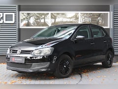 Volkswagen Polo - 1.2 Easyline / AIRCO / CARPLAY / NWE KETTING / NWE APK