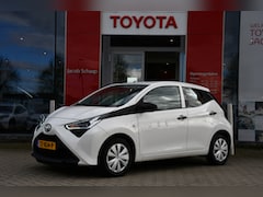 Toyota Aygo - 1.0 VVT-i x-fun 5-deurs 72pk | Airco | Dealer-onderhouden | Bluetooth | Nieuwe APK |