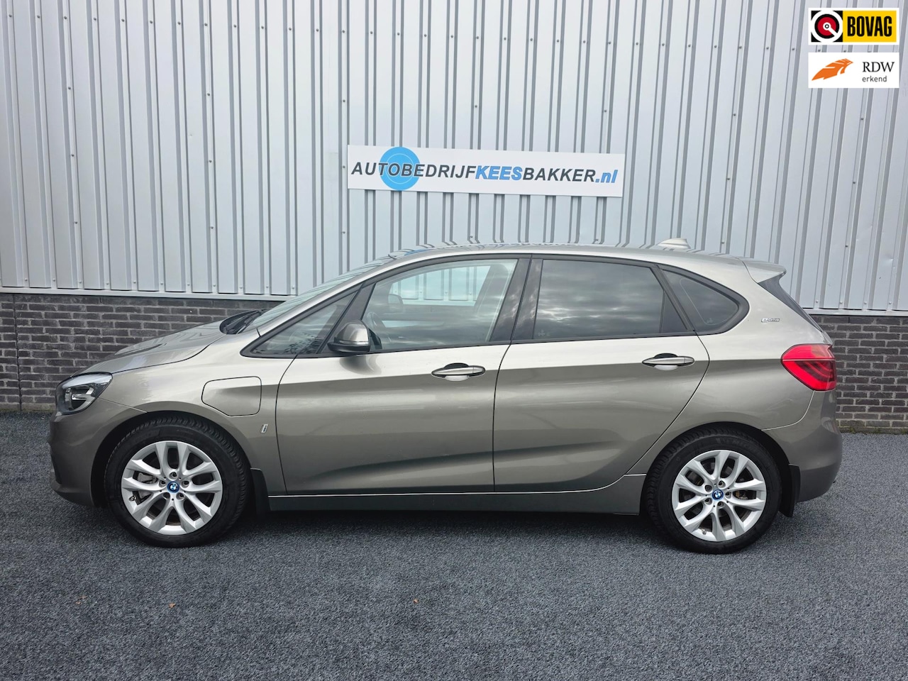 BMW 2-serie Active Tourer - 225xe Plug-in Hybride, Executive - AutoWereld.nl