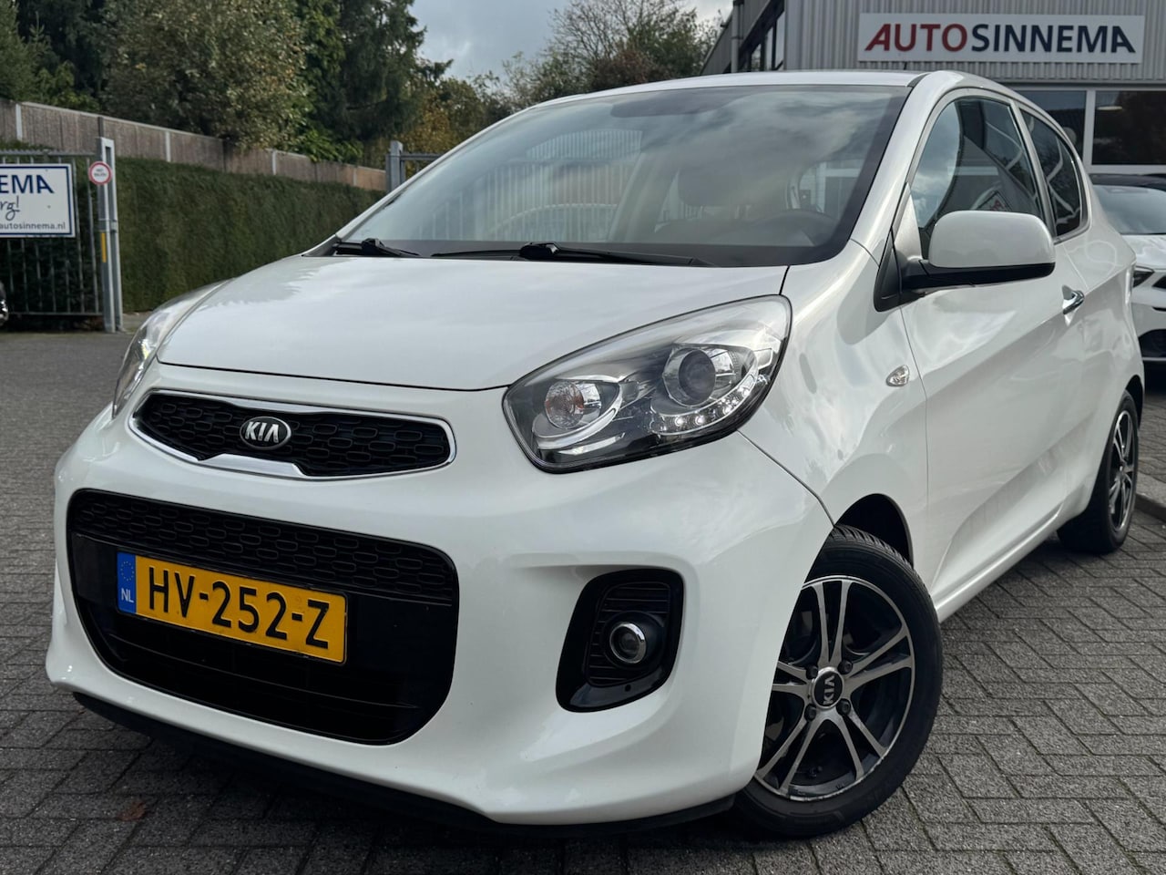 Kia Picanto - 1.0 CVVT DynamicLine Cruise Climate Control - AutoWereld.nl