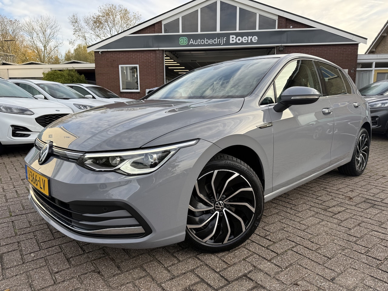 Volkswagen Golf - 1.5 TSI Style Navi, Carplay, Led - AutoWereld.nl