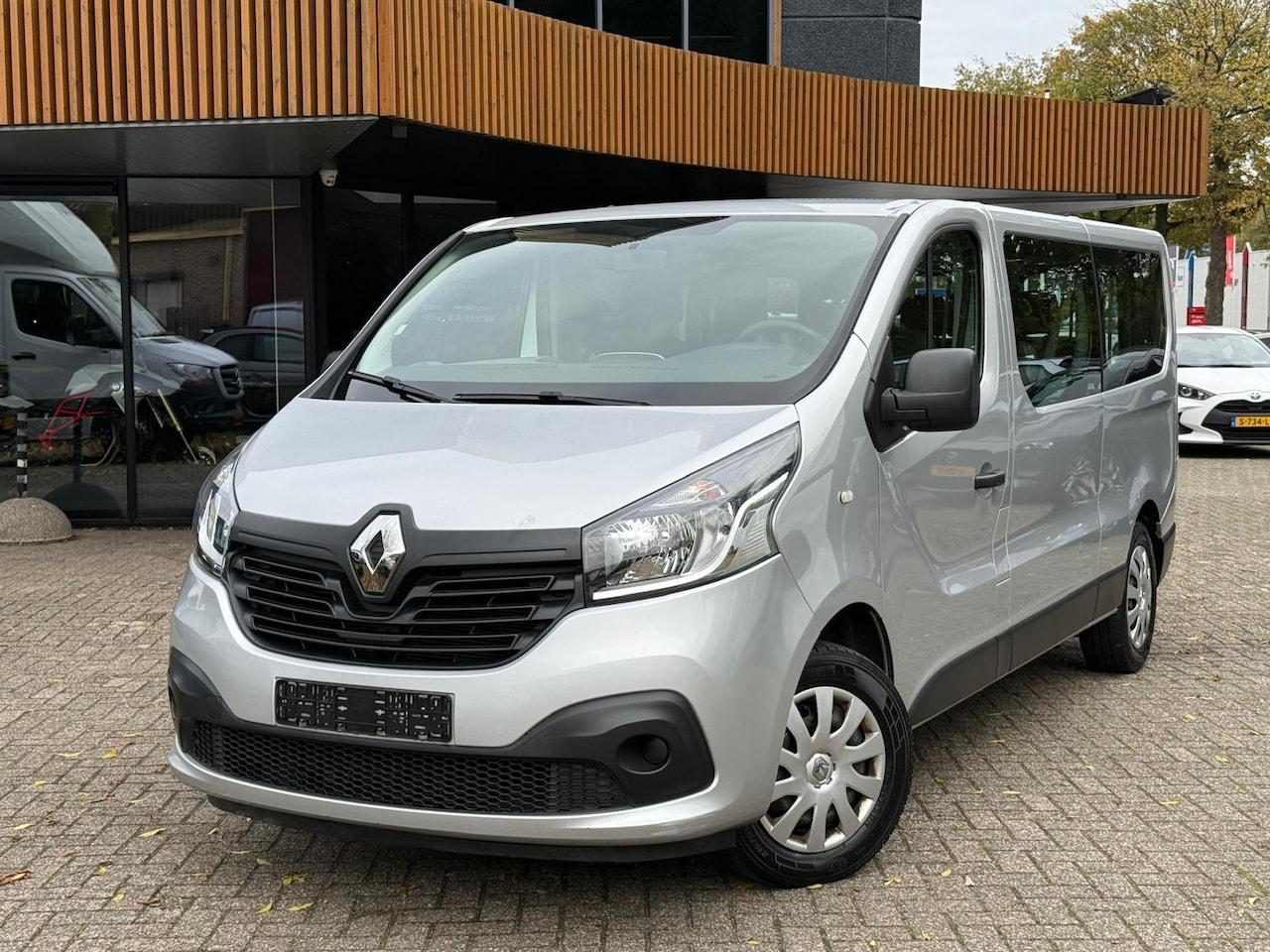 Renault Trafic - 1.6 dCi/Marge/8-Zits/Keyless/Airco/Cruise - AutoWereld.nl