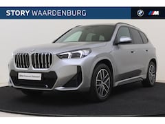 BMW X1 - sDrive18i M Sport Automaat / Trekhaak / Sportstoelen / Achteruitrijcamera / M Adaptief ond