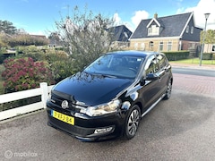 Volkswagen Polo - 1.4 TDI BlueMotion 5-DEURS AIRCO NAVIGATIE BLUETOOTH CRUISE CONTROLE ZEER ZUINIG