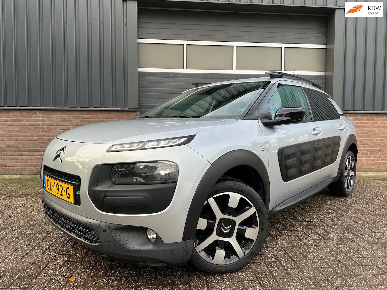 Citroën C4 Cactus - 1.2 e-VTi Shine / Nieuwe motor / Grote beurt - AutoWereld.nl