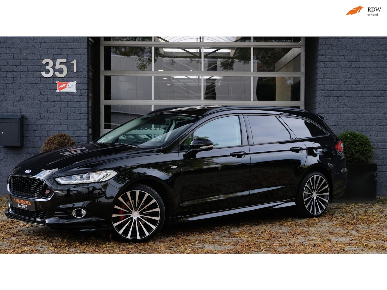 Ford Mondeo Wagon - 2.0 ST Line 241PK Automaat | Pano | Vol! - AutoWereld.nl