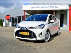 Toyota Yaris - 1.5 Hybrid Dynamic Aut. Pano|Navi|Cam|Clima
