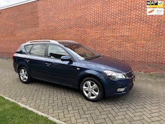 Kia Cee'd - 1.4 CVVT X-ecutive Airco Navi Cruise