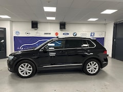 Volkswagen Tiguan - 1.4 TSI ACT Highline PANORAMA/VIRTUALDISPLAY/CAMERA