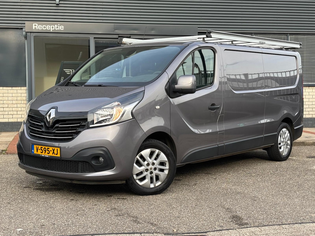 Renault Trafic - 1.6 dCi T29 L2H1 Luxe Energy Camera|Imperiaal|Airco|Cruise control|Navigatie - AutoWereld.nl