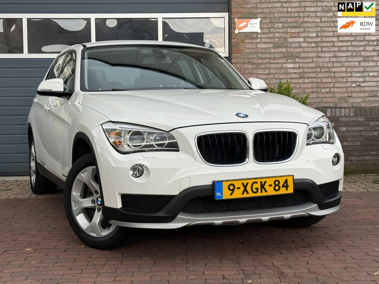 BMW X1 - SDrive20i Limited Series|Automaat|Navi. - AutoWereld.nl