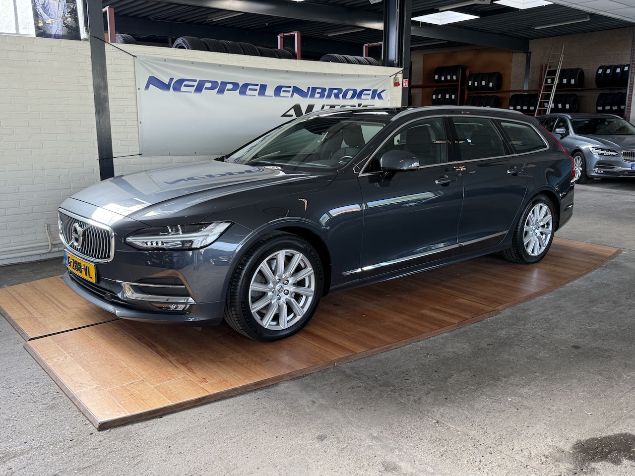 Volvo V90 - 2.0 T4 Inscription 2.0 T4 Inscription - AutoWereld.nl