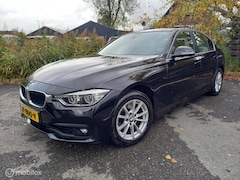 BMW 3-serie - 318i AUT. Centennial High Executiv Leer Navi PDC