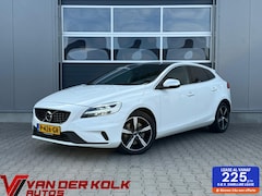 Volvo V40 - 2.0 D2 R-Design Automaat Panorama Leder/Alcantara LED Camera Navi Cruise