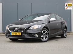 Volvo V40 - 2.0 D2 Inscription, R-Design, Trekhaak, Leder/Alcantara, Parkeersensor achter, Regensensor