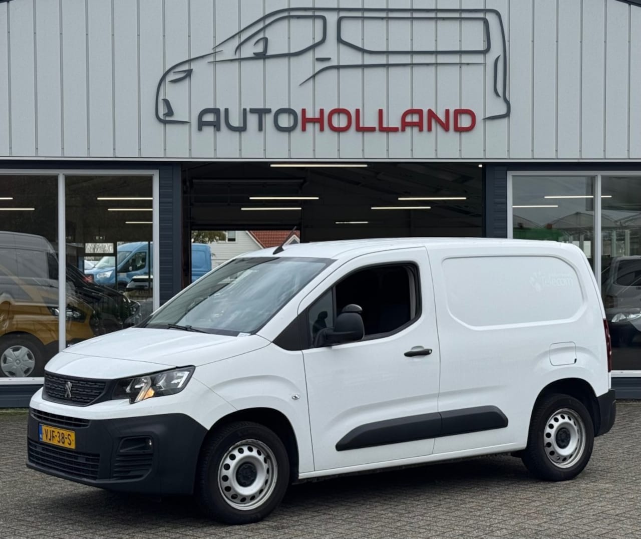 Fiat Doblò - 1.6 MJ 77KW 105PK EURO 6 3 ZITS BIJRIJDERSBANK/ AIRCO/ CRUISE CONTROL/ NAVIGATIE/ 100% DEA - AutoWereld.nl