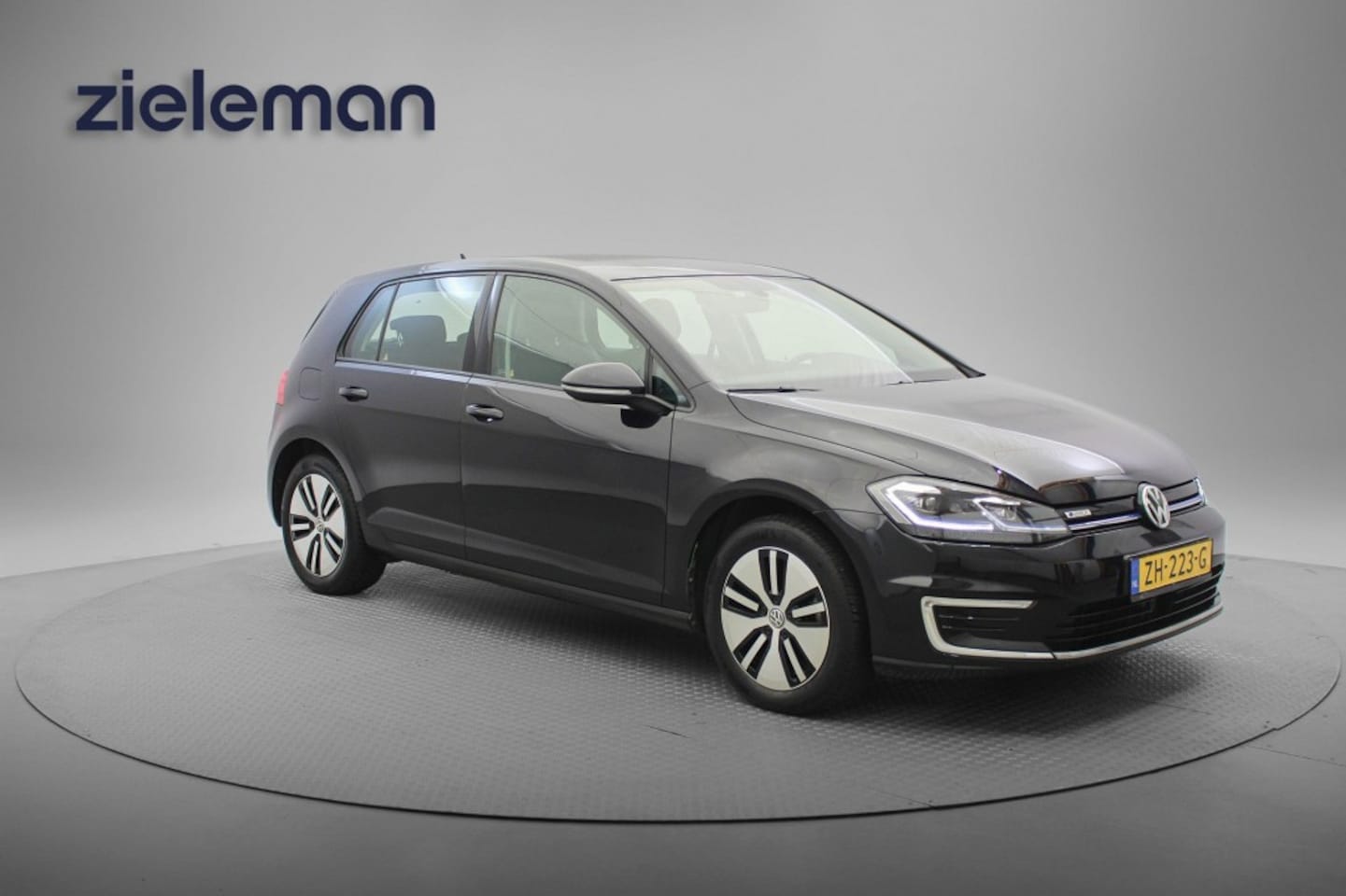Volkswagen e-Golf - Carplay, Camera, Navi, Cruise, Clima - AutoWereld.nl