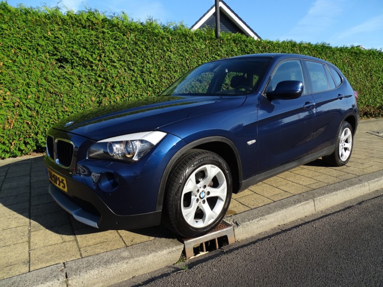 BMW X1 - SDRIVE20I-184 Pk-Automaat-Clima-Cruise-Trkh-Usb - AutoWereld.nl