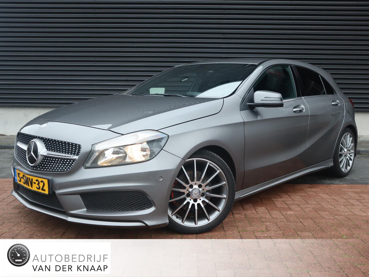 Mercedes-Benz A-klasse - 180 Ambition AMG-Line | Airco | Cruise | Multimedia/Navi | PDC | - AutoWereld.nl
