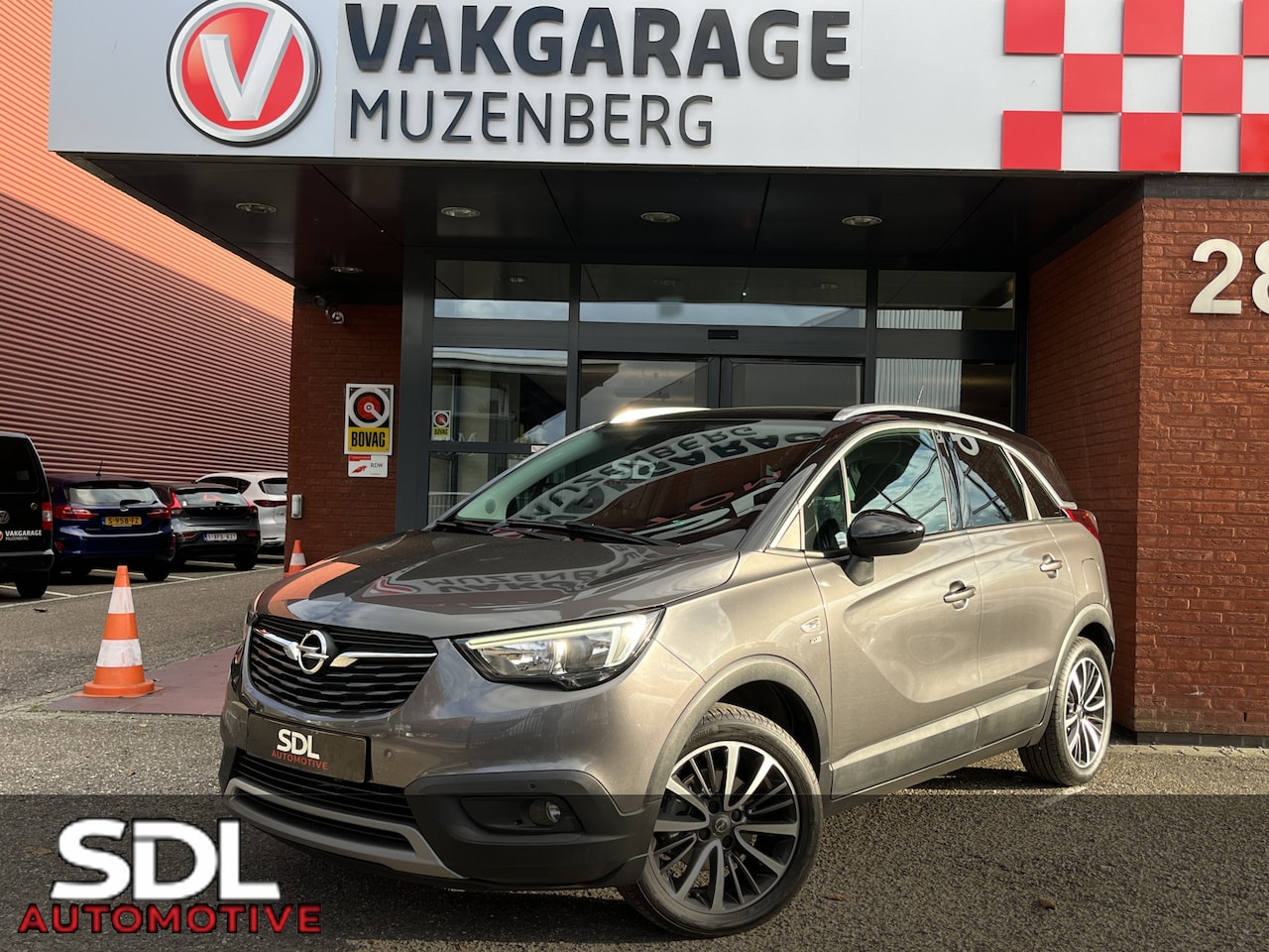 Opel Crossland X - 1.2 Turbo 120 Jaar Edition // NAVI // CLIMA // CRUISE // CAMERA // APPLE CARPLAY / ANDROID - AutoWereld.nl