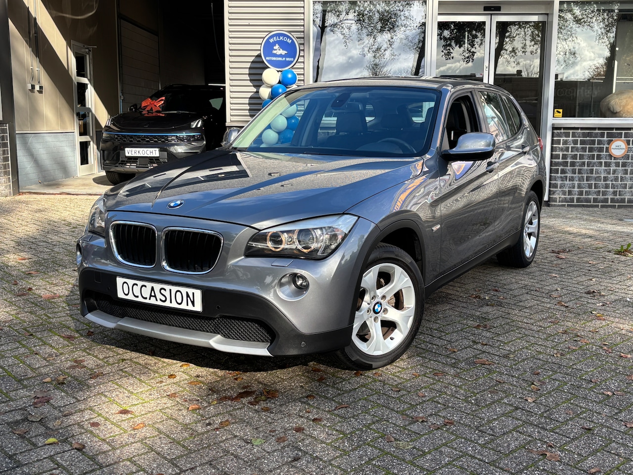 BMW X1 - 1.8i sDrive Executive | Org-NL auto. Xenon. Sportstoelen. Navi.
