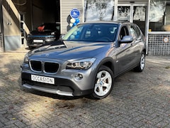 BMW X1 - 1.8i sDrive Executive | Org-NL auto. Xenon. Sportstoelen. Navi.