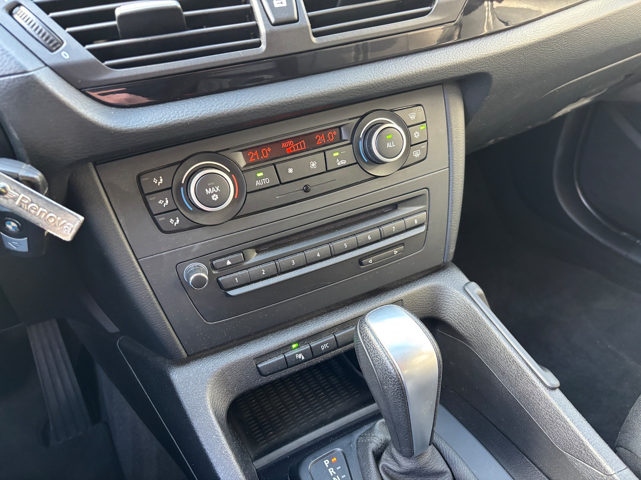 BMW X1 - 1.8i sDrive Executive | Org-NL auto. Xenon. Sportstoelen. Navi.