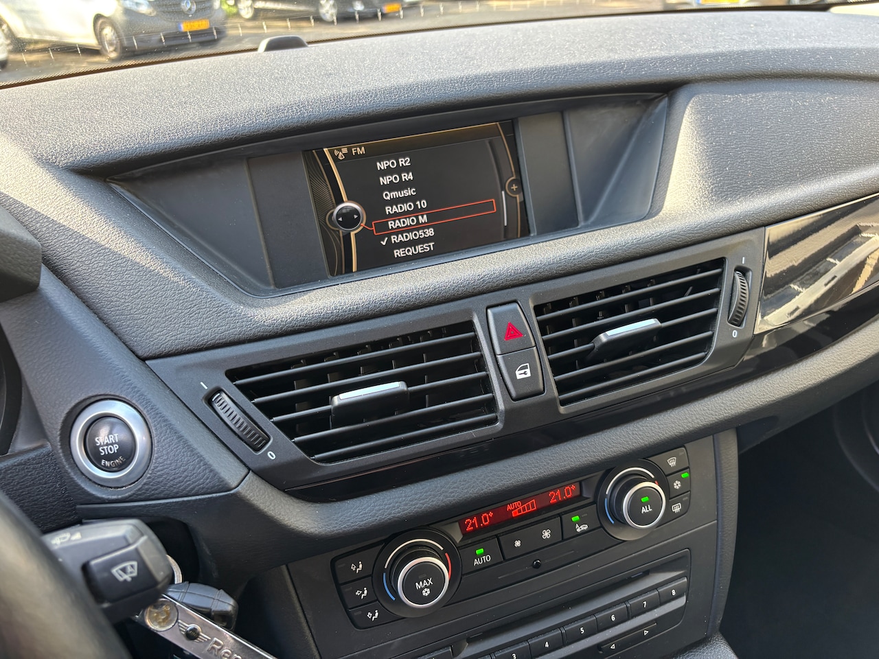BMW X1 - 1.8i sDrive Executive | Org-NL auto. Xenon. Sportstoelen. Navi.