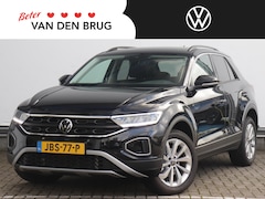 Volkswagen T-Roc - 1.5 TSI Life Edition | Camera | Navigatie | Stoelverwarming | Adaptive Cruise |