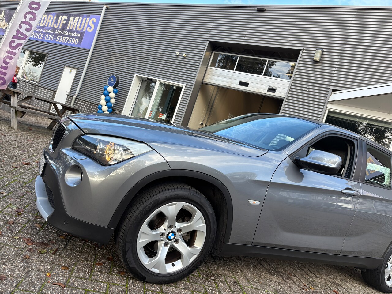 BMW X1 - 1.8i sDrive Executive | Org-NL auto. Xenon. Sportstoelen. Navi.