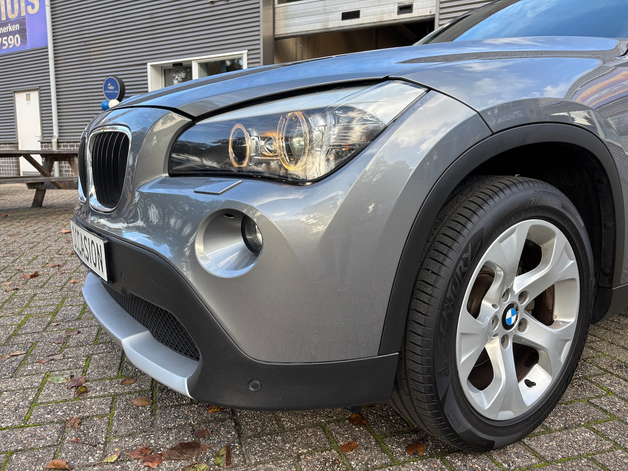 BMW X1 - 1.8i sDrive Executive | Org-NL auto. Xenon. Sportstoelen. Navi.