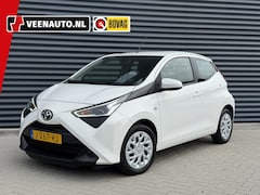 Toyota Aygo - 1.0 VVT-i x-play Camera/Apple Carplay/LED