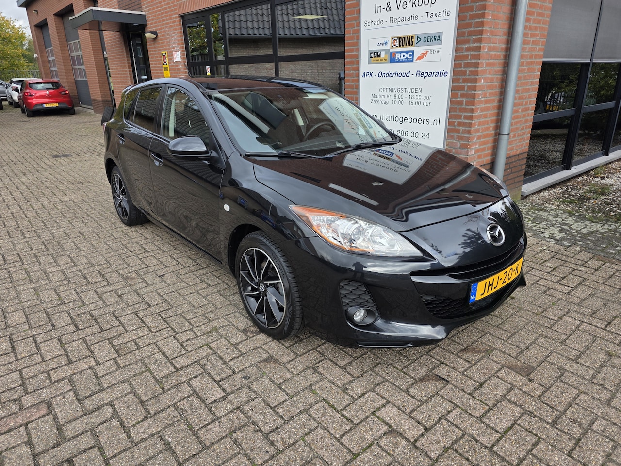 Mazda 3 - 1.6 Navigator 1.6 Navigator - AutoWereld.nl