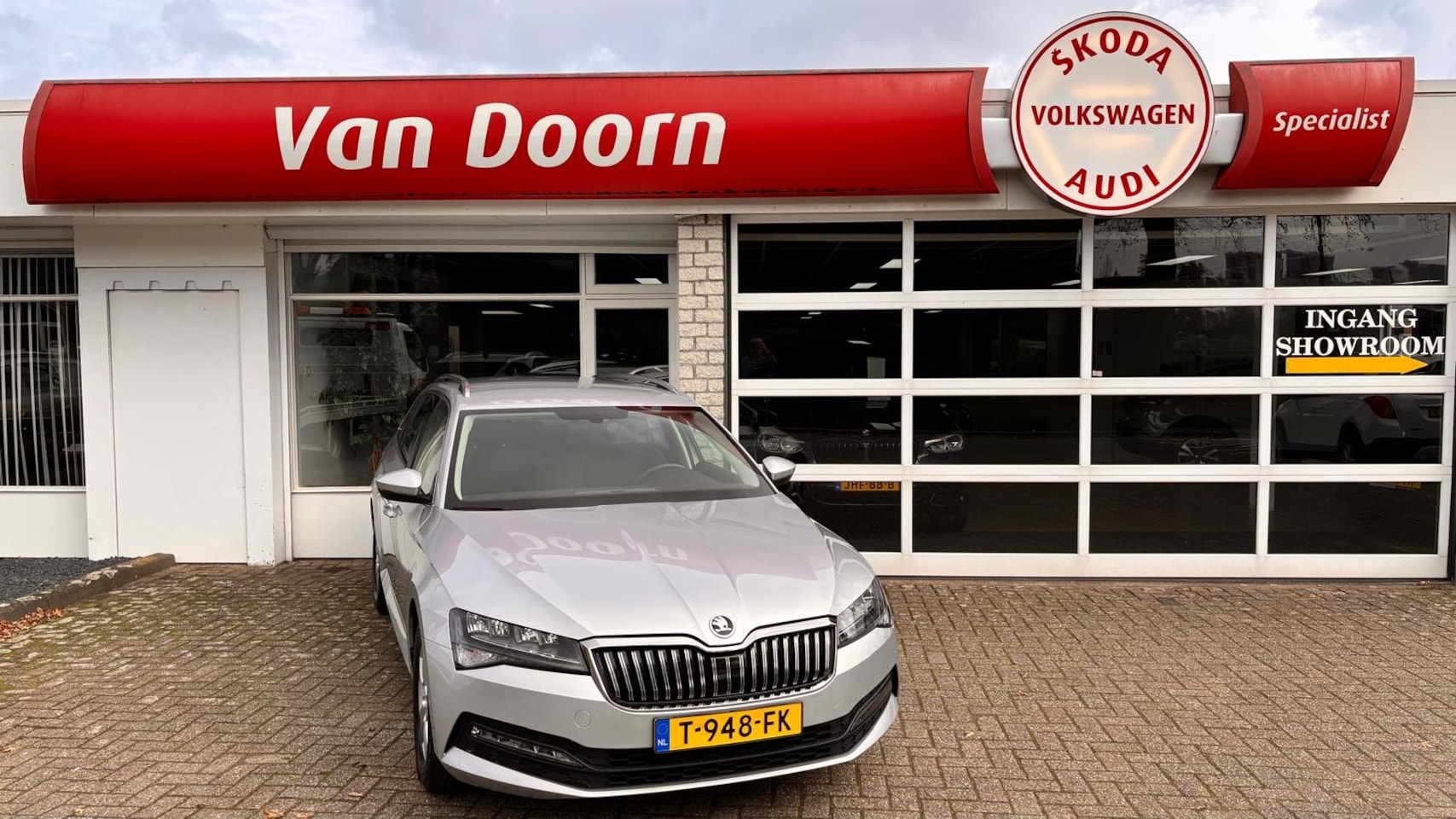 Skoda Superb Combi - 1.5 TSI Greentech ACT 150pk DSG- - AutoWereld.nl