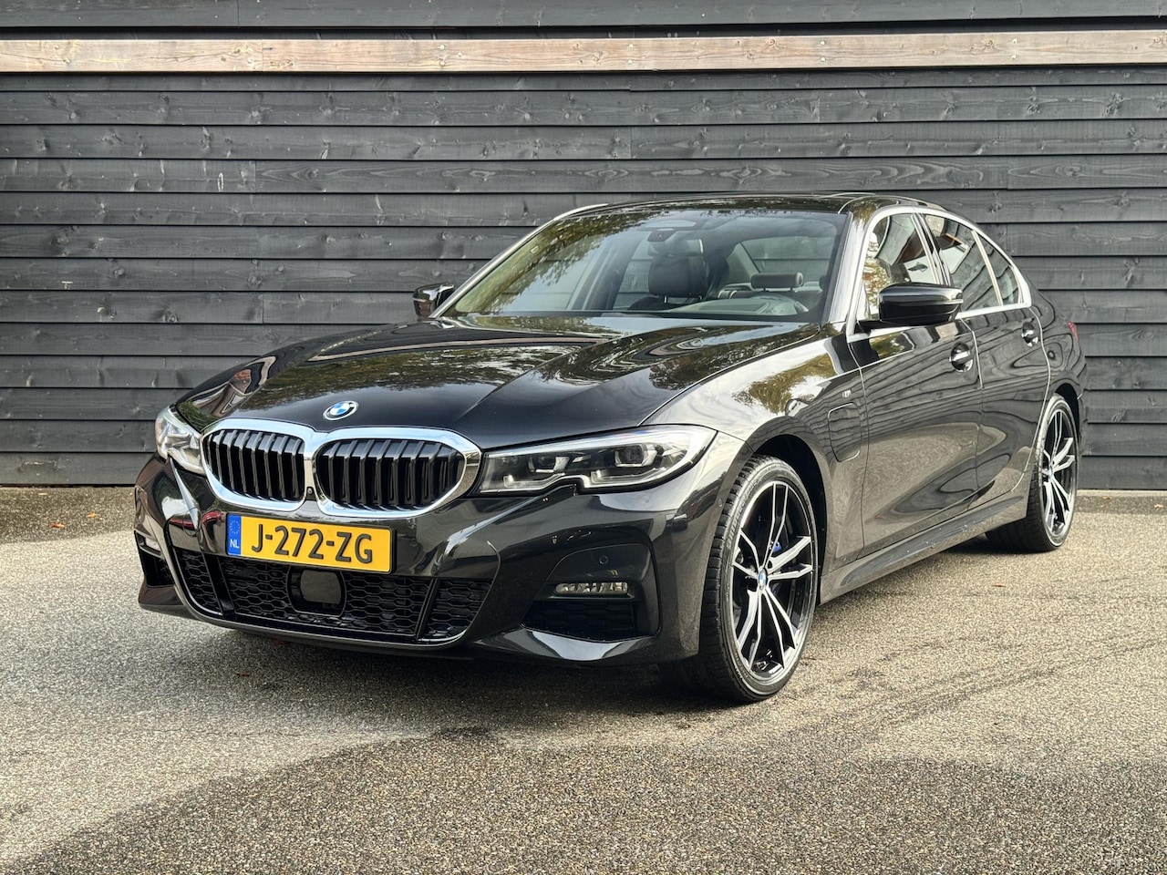 BMW 3-serie - 330e eDrive Edition CoPilot - 360 Camera - M Sport - Trekhaak - Dealer Ond. - AutoWereld.nl