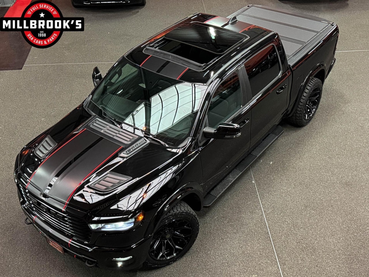 Dodge Ram 1500 - Sport Hurricane ALL- IN, Widebody, Black Edition, LPG, Bakflip, Panoramadak, Adaptieve Cr - AutoWereld.nl