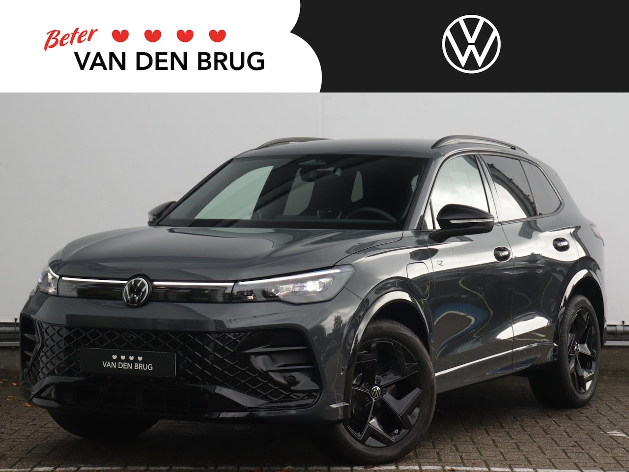 Volkswagen Tiguan - 1.5 eHybrid R-Line Edition 272pk | Trekhaak | Black Style | 360 Camera | Navigatie | Dodeh - AutoWereld.nl