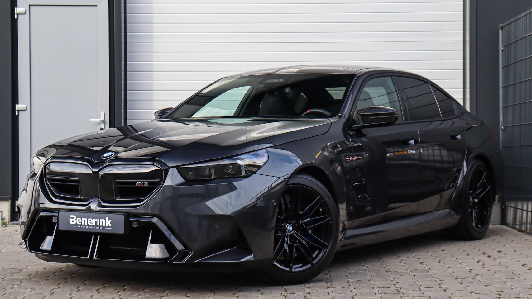 BMW M5 - Sedan | Carbon Pack | Stoelventilatie | Comfort Pack | Bowers & Wilkins | Head-up - AutoWereld.nl