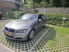 BMW 3-serie - 325i Executive