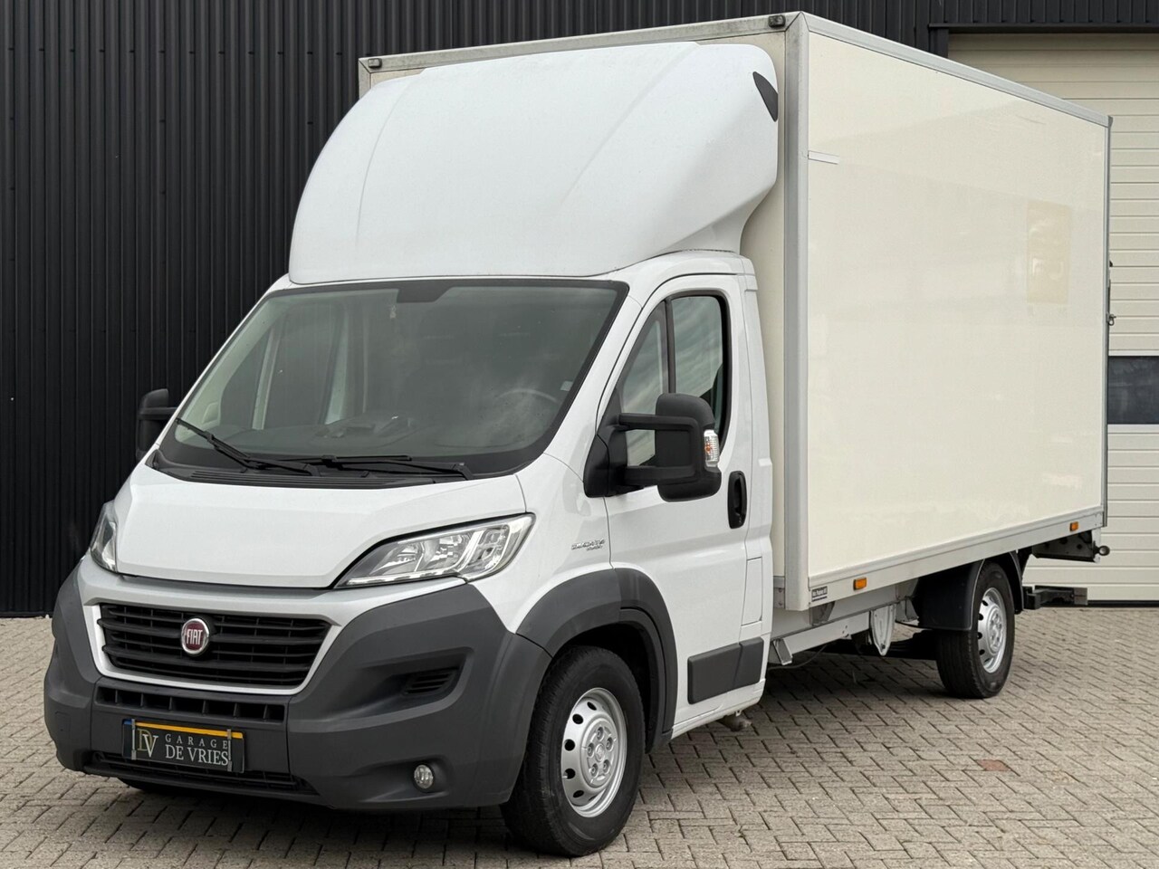 Fiat Ducato - 35 2.3 MultiJet 150 Maxi Bakwagen Laadklep Cruise Standkachel Garantie - AutoWereld.nl
