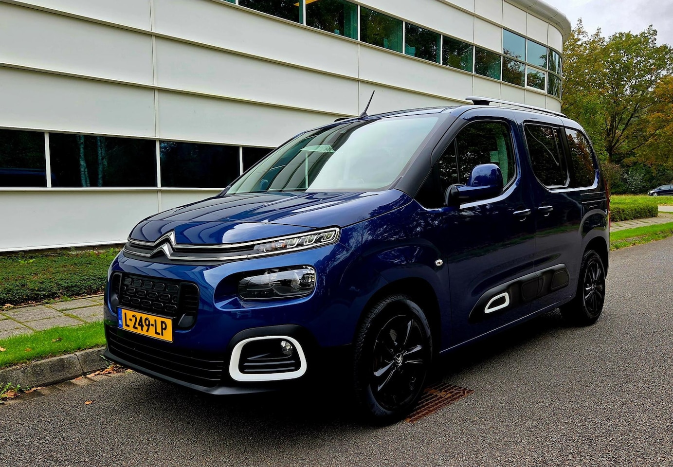 Citroën Berlingo - 1.2 PureTech Feel. Clima.PDC.Carplay - AutoWereld.nl