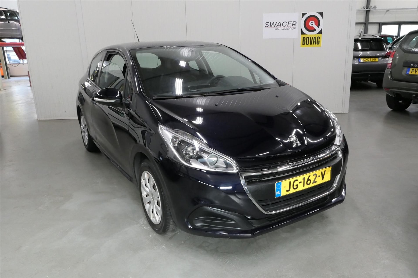Peugeot 208 - 1.2 Puretech 82pk 3D Active (Trekhaak&Goed onderhouden) - AutoWereld.nl